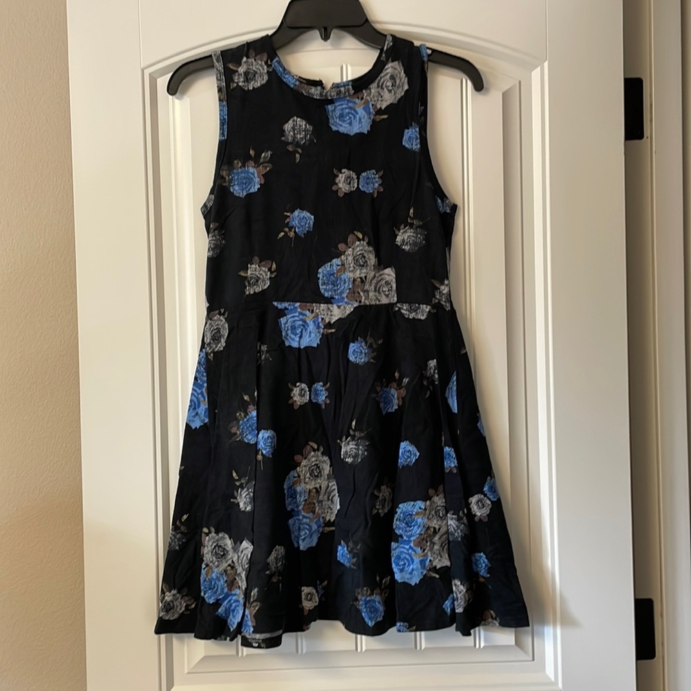 Vans dress. Medium.